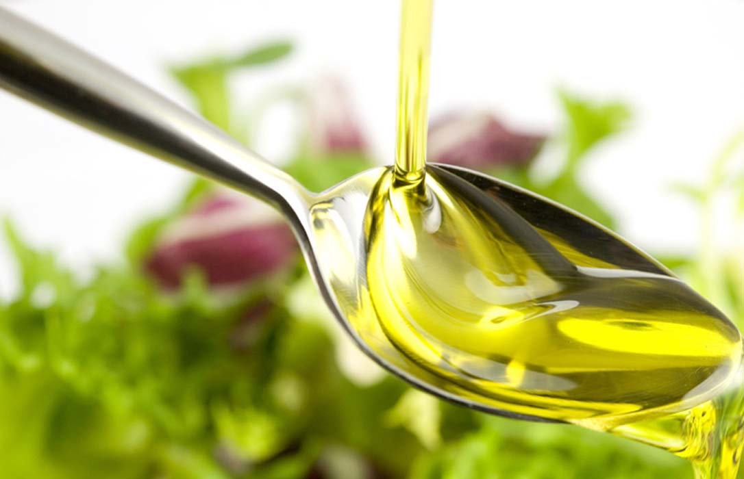 Demuestran por primera vez que una dieta mediterránea rica en aceite de oliva mejora el colesterol bueno