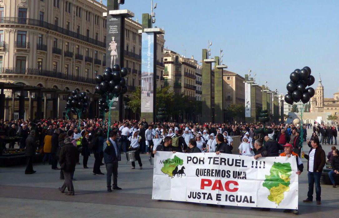 Agricultores y ganaderos vuelven a salir a la calle en Teruel en defensa de una PAC «igualitaria y justa»