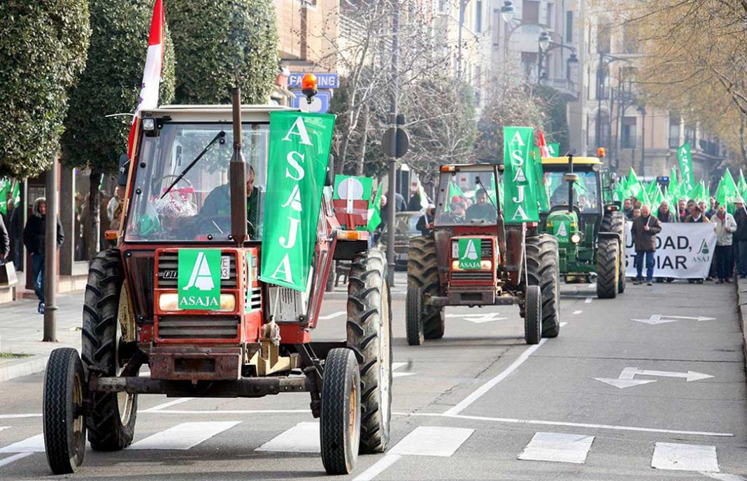 ASAJA se harta de esperar y sacará a la calle a los tractores en toda Castilla-La Mancha por la situación del campo