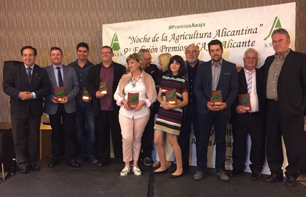 La Noche de la Agricultura Alicantina, entre premios y la reivindiación por la «caza» que sufre el productor