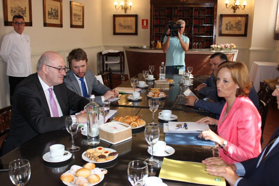 Andalucía ‘exporta’ a Europa su modelo de relevo generacional en el campo y busca el apoyo de Hogan
