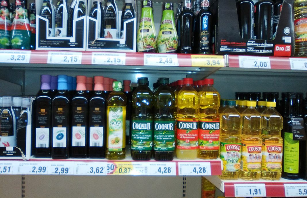 Cara y cruz del aceite de oliva: Las exportaciones crecen un 17% en esta campaña pero el mercado interior cae el 10%