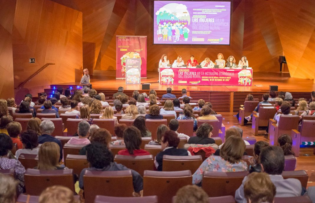 300 mujeres rurales de Fademur reivindican en Madrid su «fuerza emprendedora»