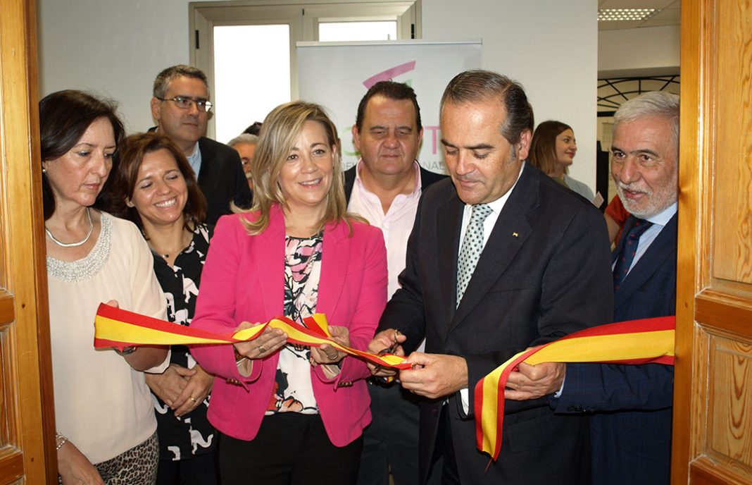 AMFAR inaugura en Ciudad Real la Oficina Nacional de Titularidad Compartida