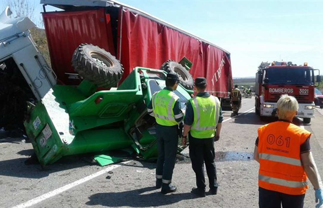 Más accidentes: Un agricultor jubilado fallece y un camionero queda herido grave en dos sucesos en tres días