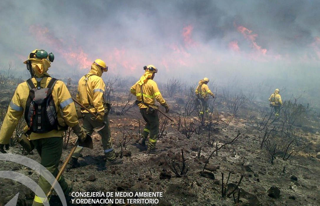 Andalucía abre la convocatoria para la acreditación de competencias profesionales de los bomberos forestales