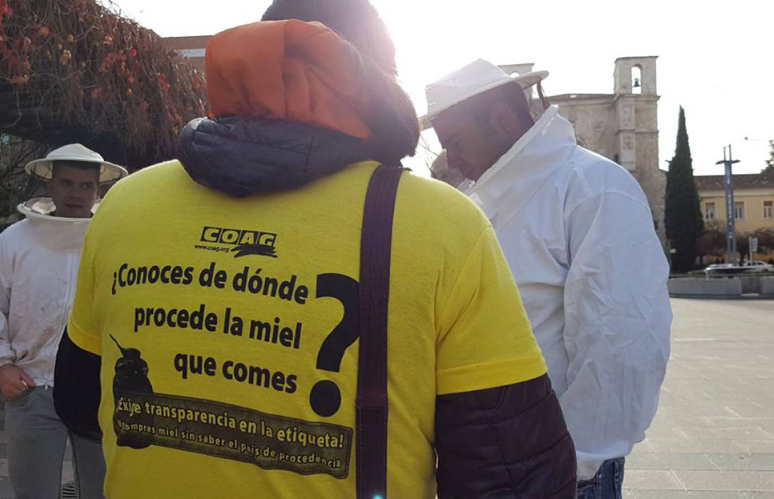 Apicultores toman las calles de media España en defensa de los consumidores y contra la industria