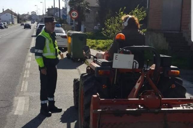 Multa de 200 euros por no llevar sistema antivuelco en el tractor: Aún así, dos nuevos heridos en accidentes
