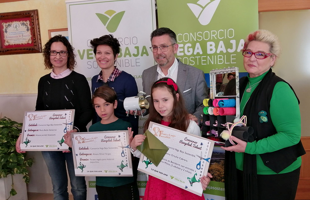 Vega Baja Sostenible entrega los premios del primer concurso infantil sobre reciclaje ‘Recycled Talent’