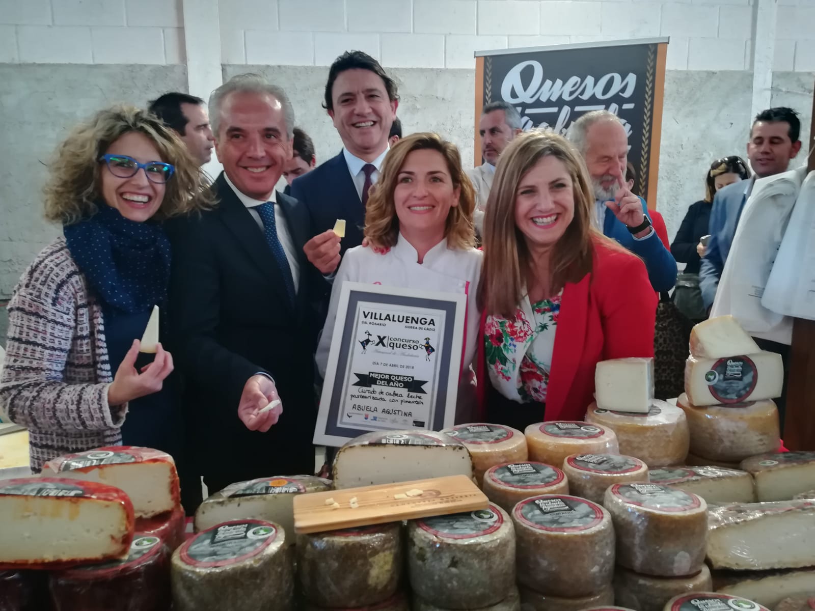 Los quesos artesanales de Andalucía vuelven a mostrar su pujanza en la Feria de Villaluenga
