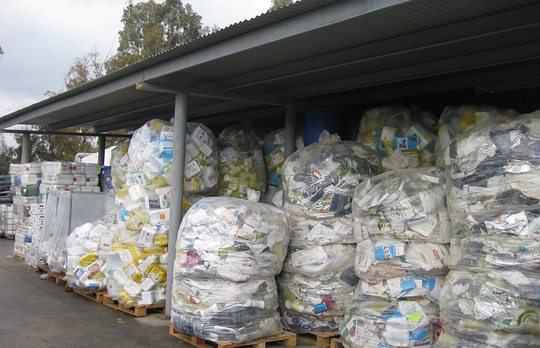 Los agricultores españoles reciclaron más de 4.000 toneladas de envases de fertilizantes y fitosanitarios en 2018