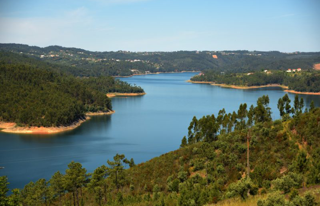 La situación hidrológica general de las cuencas andaluzas pone de manifiesto la necesidad de nuevos embalses