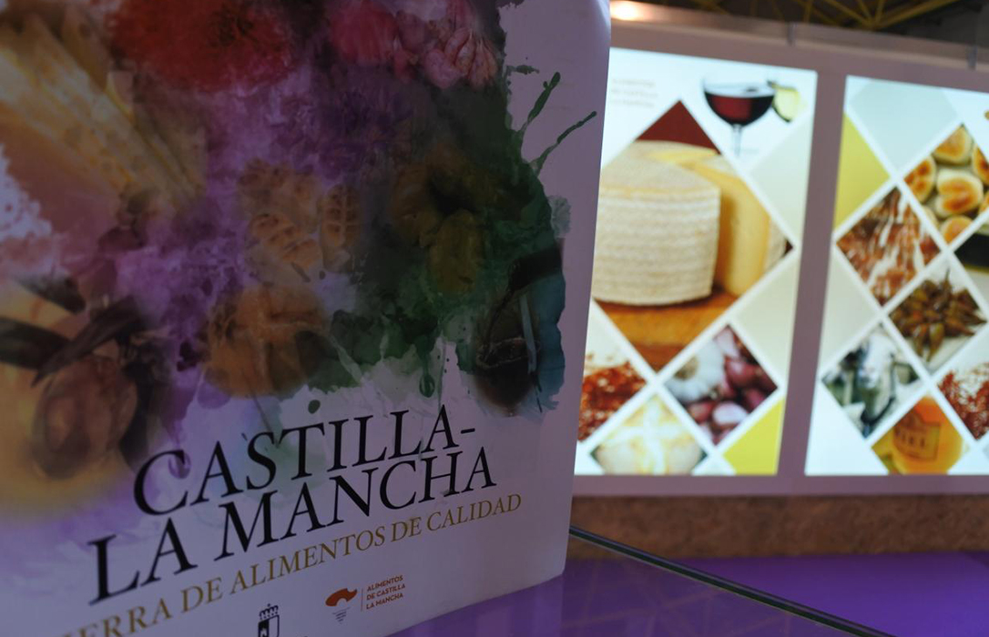 El Gobierno regional anima a consumir alimentos de Castilla-La Mancha durante estas fiestas y brindar con sus vinos