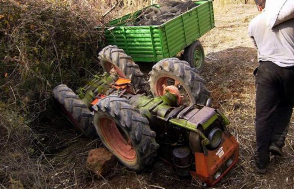 Un hombre muere atropellado por su propio tractor mientras labraba