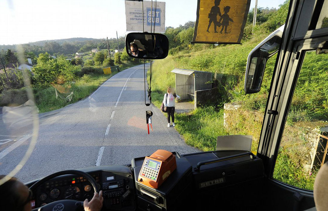 El sector respalda la propuesta de la Junta andaluza de usar autobuses de transporte escolar para ir a trabajar al campo
