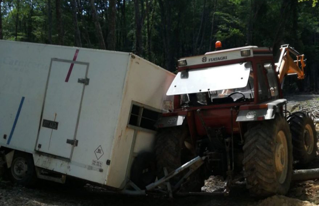 Fallece un ganadero de 66 años aplastado por un tractor cuando se encontraba trabajando con unas vacas