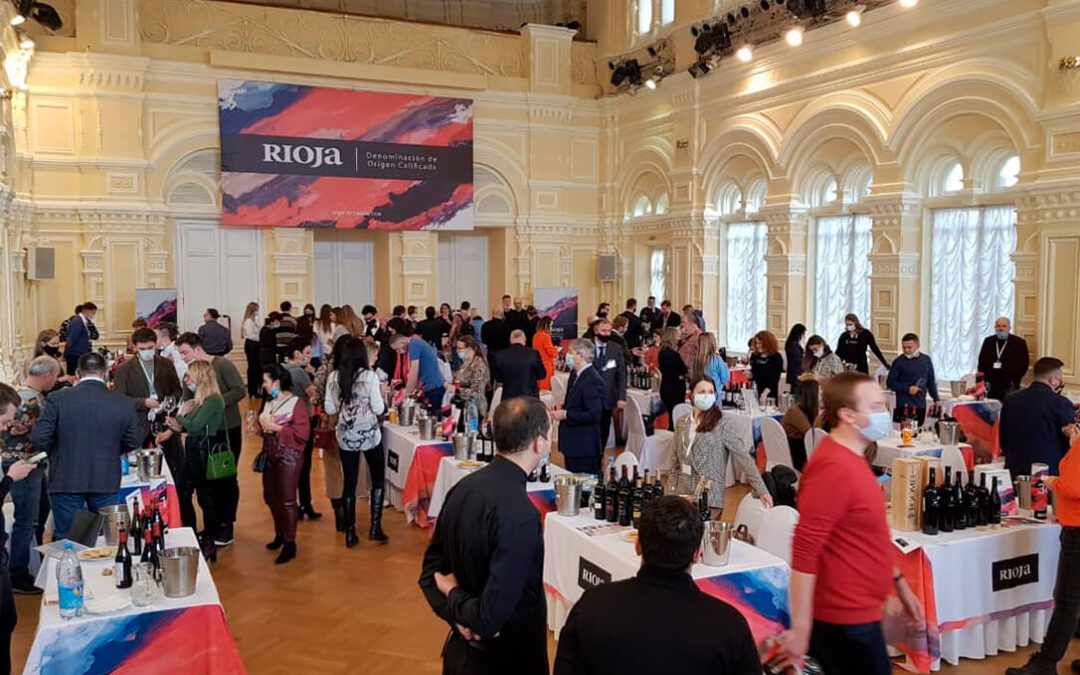 La covid no impide el desembarco del Salón de vinos de Rioja en la Plaza Roja de Moscú