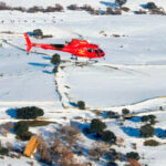 La lucha contra Filomena viene del aire: Ayuda desde un helicóptero para el ganado y para rescatar a personas atrapadas en zonas rurales 1