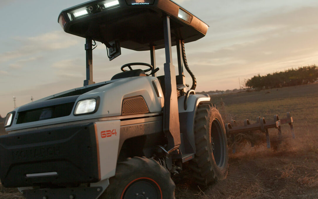 El primer tractor inteligente del mundo que no necesita conductor y trabaja día y noche ya está a la venta por 41.000 euros
