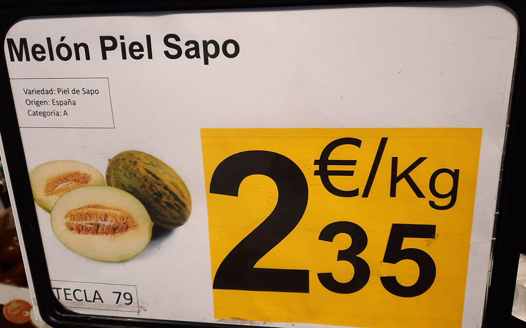 Carrefour vende melones de Brasil como si fueran españoles en pleno arranque de la campaña nacional