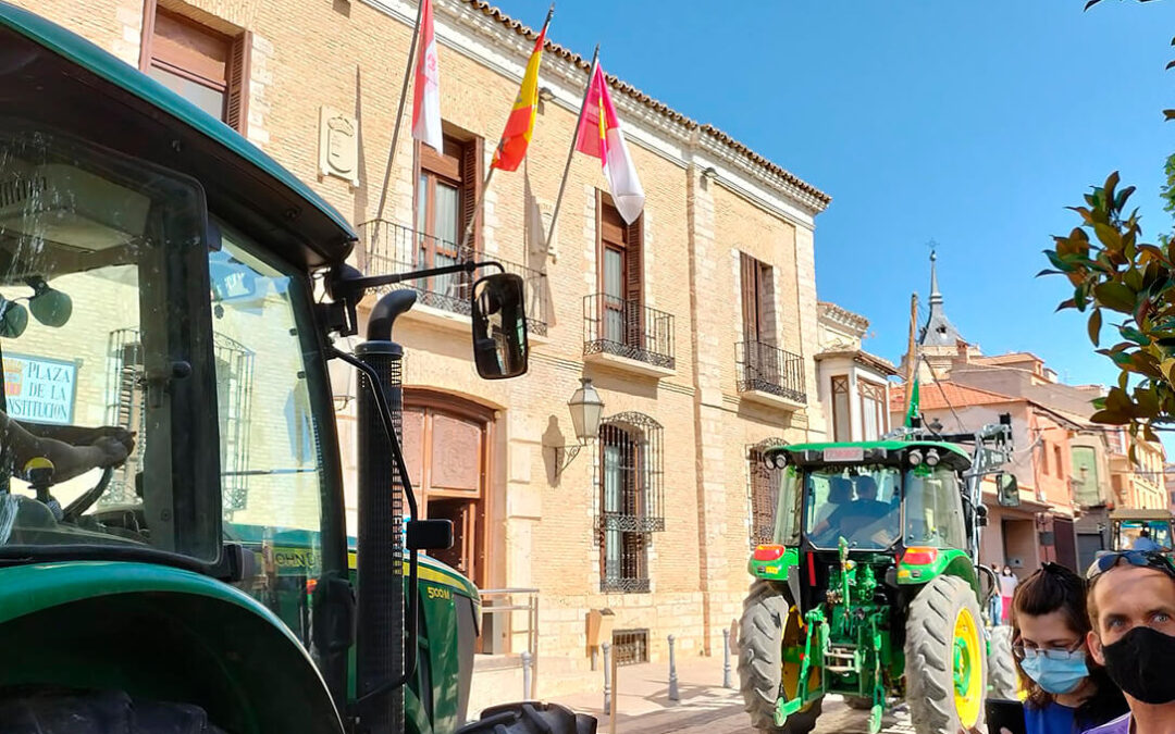 Más de 500 agricultores y regantes protestan en demanda de soluciones a los problemas del agua en Villarrubia y la comarca