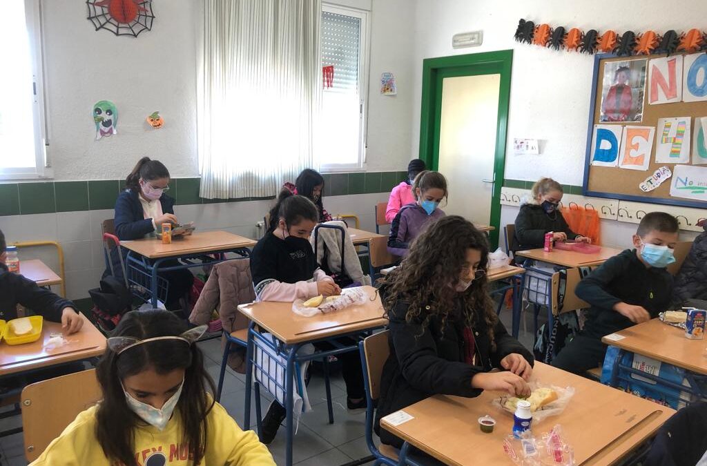 Escolares de Huelva de media docena de colegios conocen el sector cooperativo andaluz