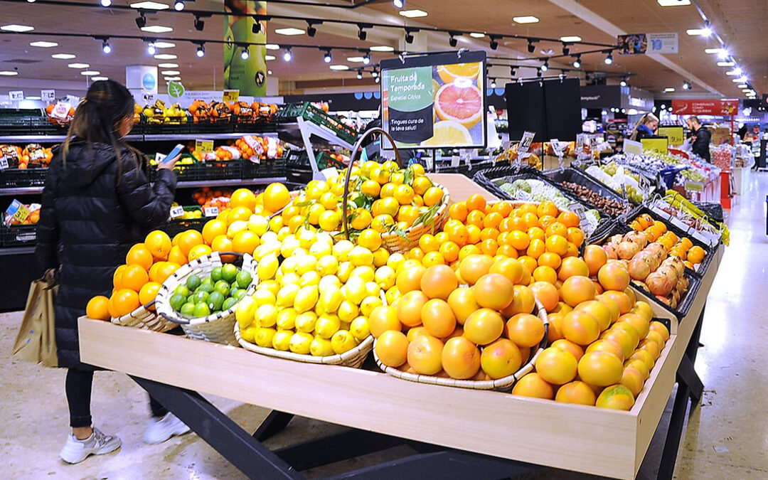 Los precios de alimentos se multiplican por 4,9 del campo a la mesa en diciembre arrastrados por las naranjas,limones y mandarinas