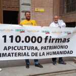 Presentadas en el Ministerio de Cultura 110.000 firmas para que la apicultura sea declarada Patrimonio Inmaterial de la Humanidad