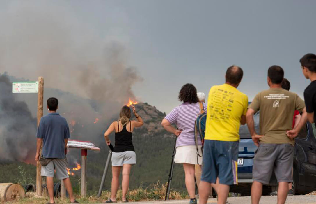 La Revuelta de la España Vaciada sale a la calle y recuerda que «la despoblación es la llama que quema los montes»