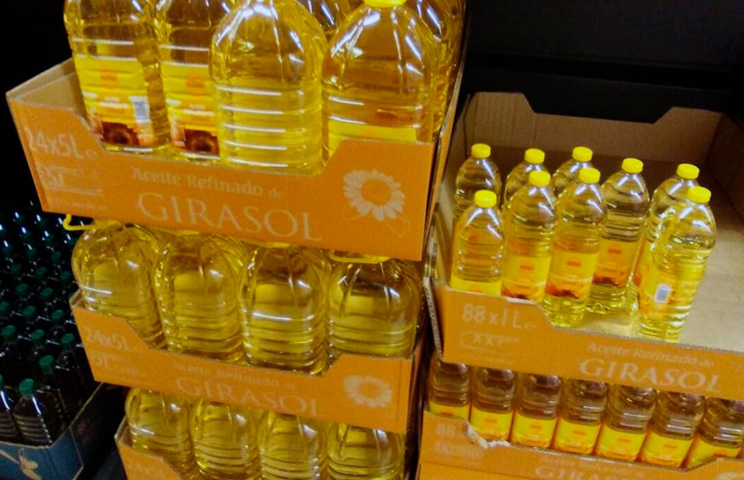 El aceite de girasol baja de precio y se convierte en un básico de la cesta  de la compra, según el sector - Agroinformacion