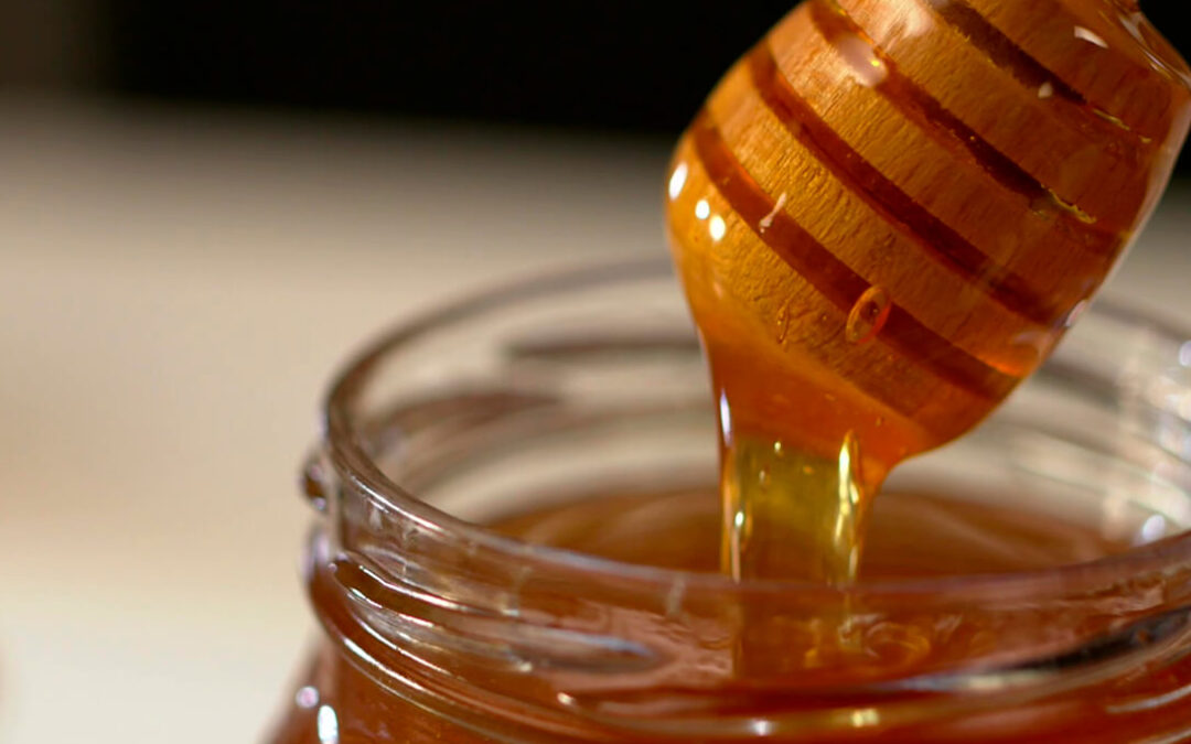 El consumo de miel continúa estancado en España desde hace una década y no rejuvenece sus consumidores pese a sus beneficios para la salud