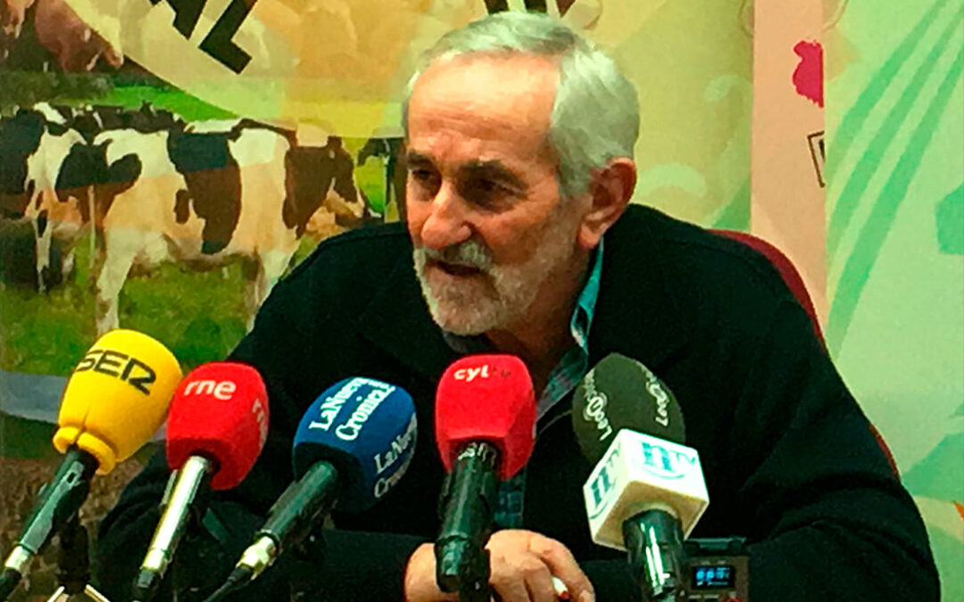La Fundación de Estudios Rurales premia el compromiso «de toda una vida» del líder agrario Matías Llorente