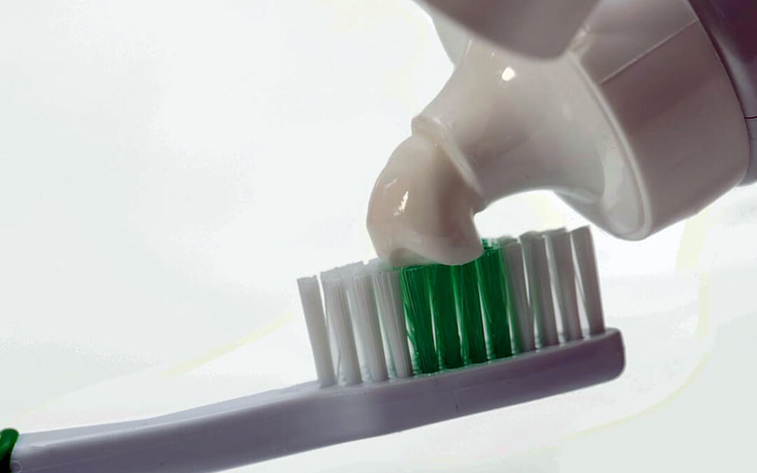 Prueban con éxito una pasta de dientes a base de aceite de oliva virgen-extra eficaz contra el sangrado gingival