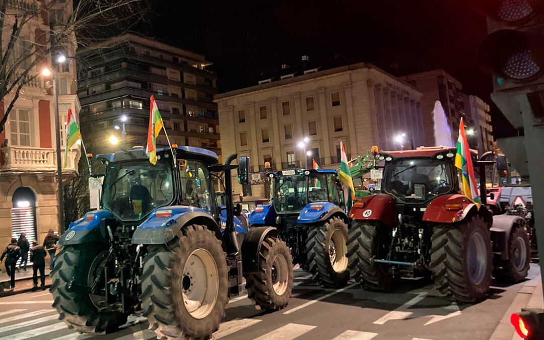 Domingo de descanso en las protestas salvo por una tractorada espontánea en Logroño y las realizadas por los hijos de los agricultores