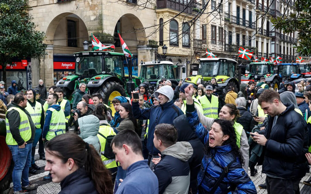 Las tractoradas siguen por todo el país en la segunda semana de movilizaciones en las que arrancarán con fuerza las convocadas por las principales OPAs