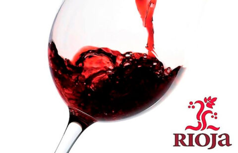 Los viticultores piden no permitir la entrada de uva de Rioja en bodega para elaborar vino de mesa para así recuperar su rentabilidad