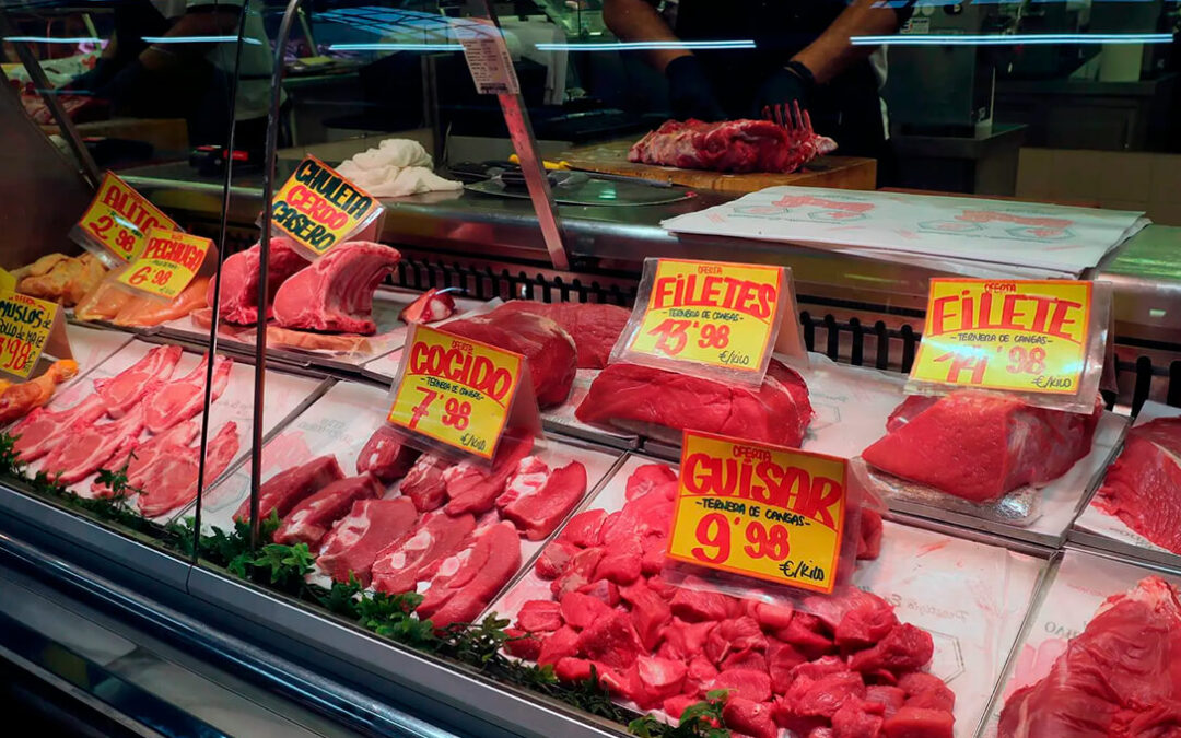 El Congreso pide suspender el impuesto al plástico y las rebajas del IVA a la carne y el pescado para defender la competitividad