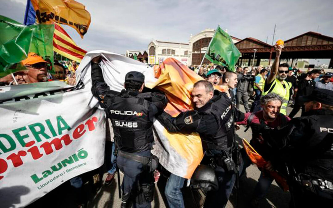 Coletazos de las protestas: sigue el envío de multas en relación con la protesta de los agricultores en el Port de València