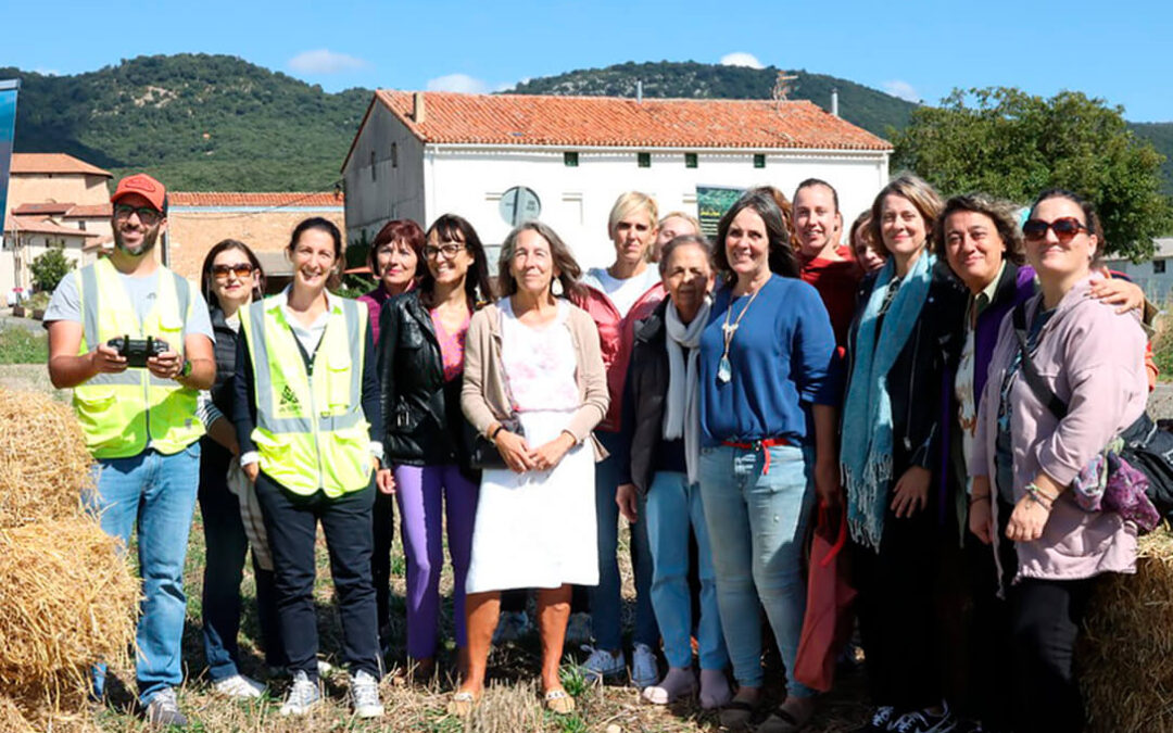 Las asociaciones LandaXXI y Fademur presentan en Araba su alianza para avanzar por la igualdad en el campo de Euskadi