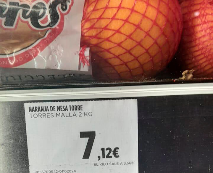 Denuncian que El Corte Inglés vende ahora naranjas de Sudáfrica de un comercio valenciano en plena campaña de recolección de la nacional