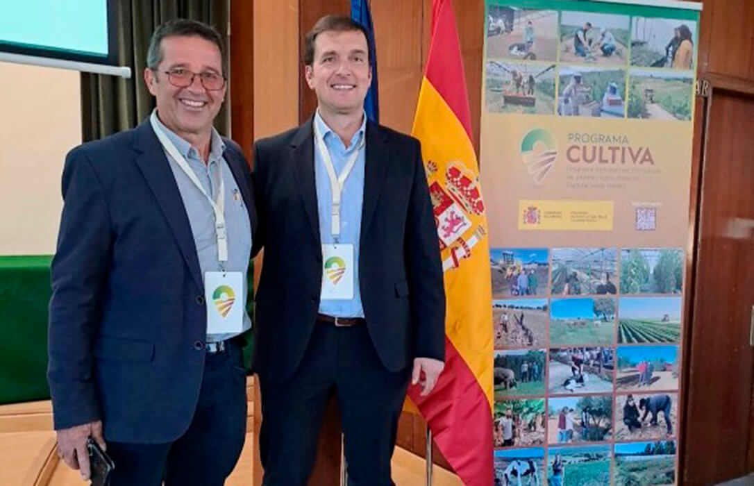 Luis Lascorz, ganadero de vacuno de Ainsa, recibe un reconocimiento en el Primer Encuentro Nacional del Programa CULTIVA