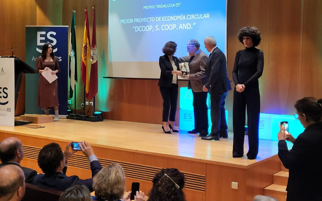 Dcoop recibe el Premio Andalucía a la Economía Social en Economía Circular por el proyecto LECA del sector caprino lechero andaluz