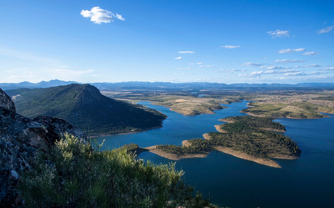 Acuerdo para reconfirmar el compromiso en la conservación de los recursos naturales de la Reserva de la Biosfera de La Siberia