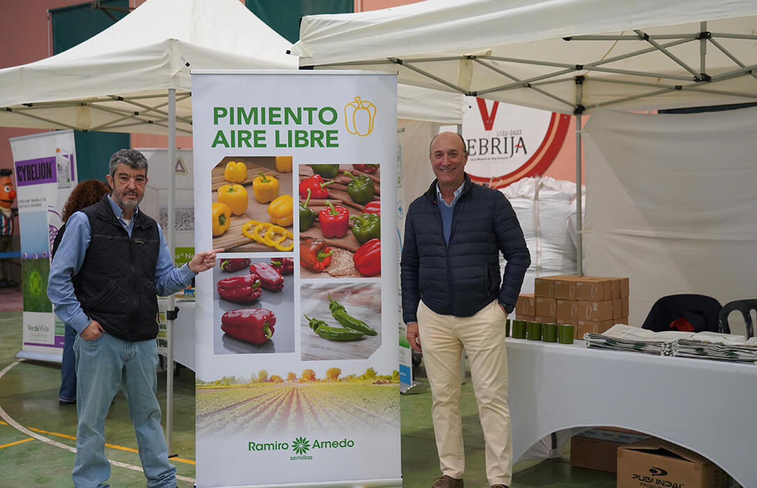 Ramiro Arnedo lidera la innovación en pimientos de industria en el Foro de Horticultura del Bajo Guadalquivir