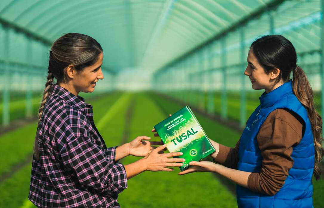 Timac Agro da un paso más en el biocontrol: su fungicida biológico de referencia, Tusal, amplía su uso a naranja y a patata