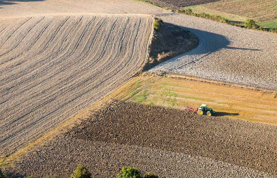 La futura PAC 2028 empieza a tomar forma poco a poco: para verano la CE presentará sus propuestas para simplificarla, presupuestos y agua