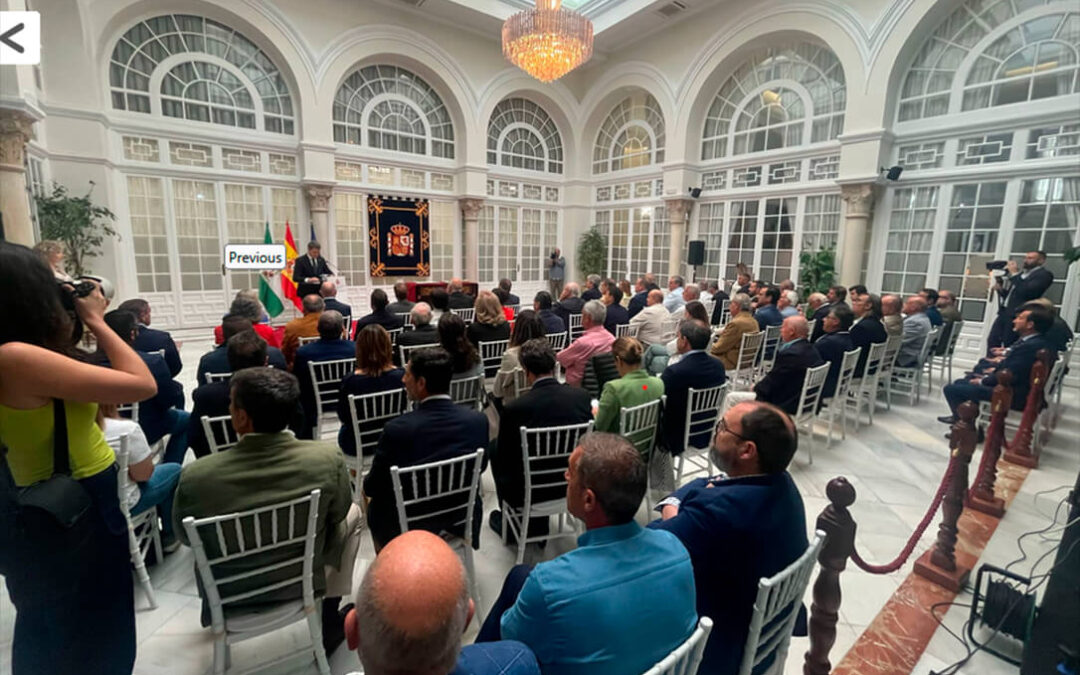 El Ministerio firma un convenio para optimizar los fondos europeos en proyectos de regadíos andaluces con el boicot de la Junta