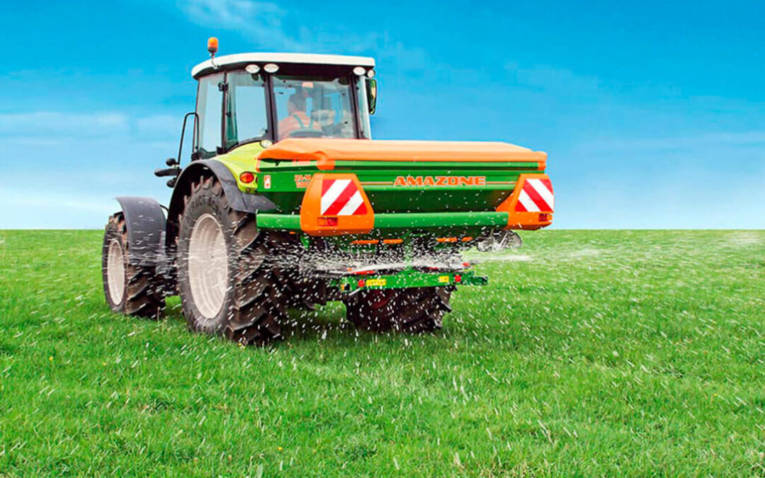 El daño colateral a los agricultores de la UE por subir los aranceles a los fertilizantes rusos y bielorrusos: de 40 a 45€ por tonelada esta campaña