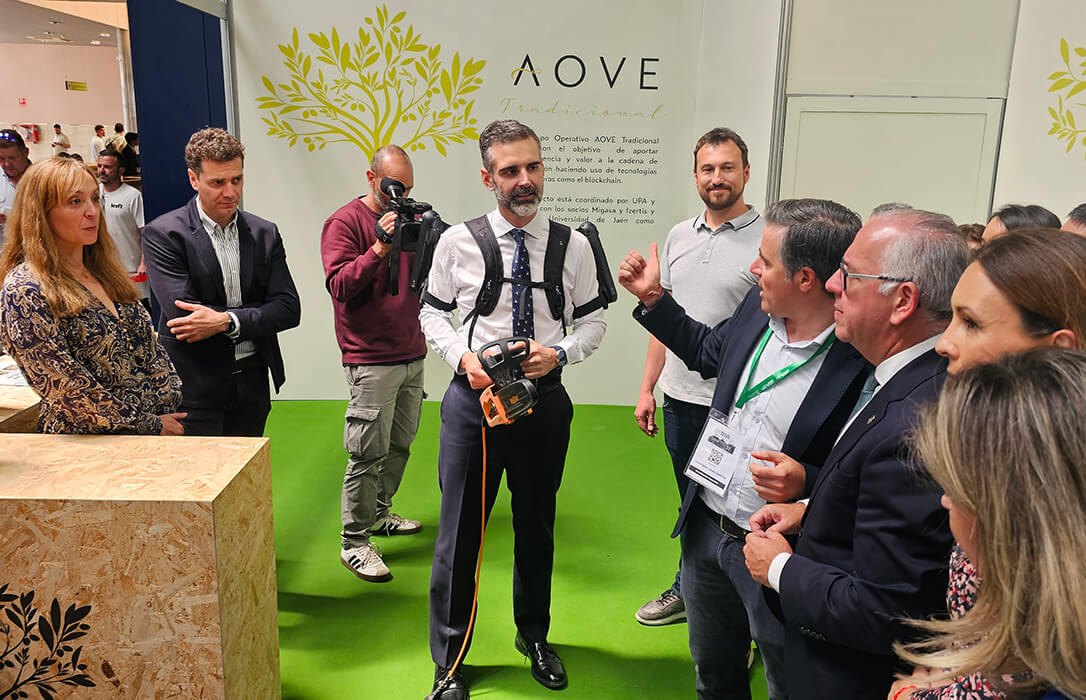 Presentado el proyecto europeo Agrimate, que busca revolucionar la poda del olivar mediante la tecnología y la inteligencia artificial