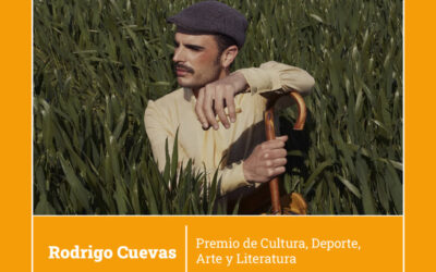 El artista asturiano Rodrigo Cuevas, premio de Cultura, Deporte, Arte y Literatura 2025 de la Fundación de Estudios Rurales
